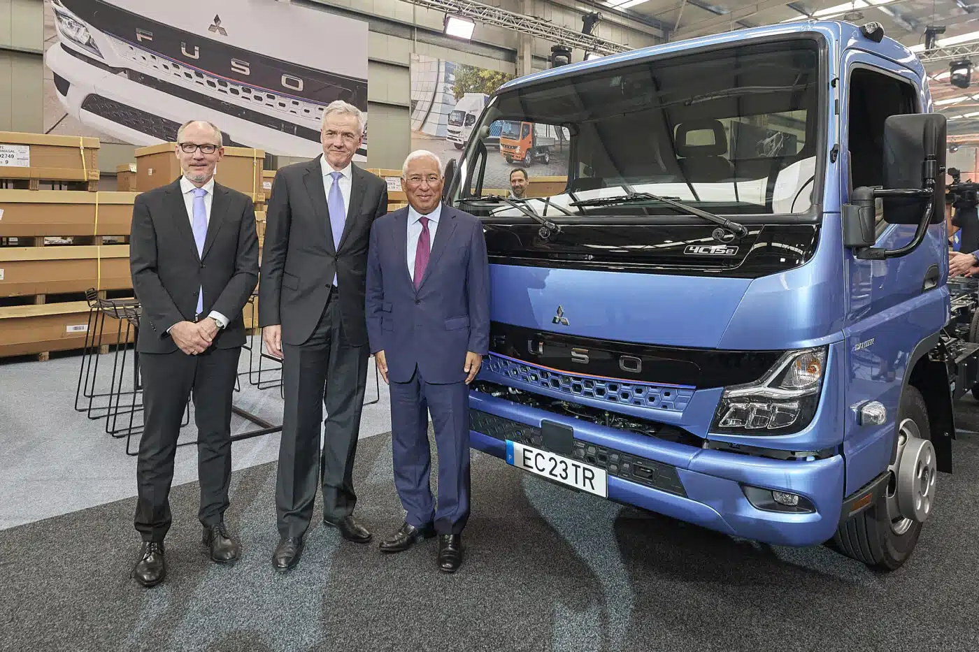 «Questa giornata segna un nuovo capitolo nella storia di Mitsubishi FUSO Truck Europe. Infatti oggi inizia la produzione in serie dell'eCanter Next Generation», ha annunciato con orgoglio Arne Barden, CEO di Mitsubishi FUSO Truck Europe (MFTE), di fronte a oltre 100 ospiti del mondo della politica, dell'economia e della stampa.